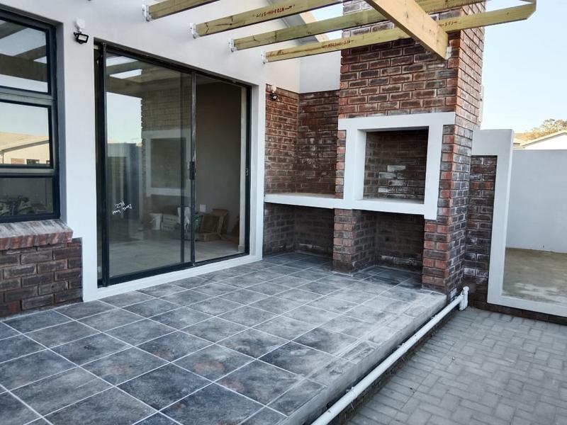 3 Bedroom Property for Sale in Albertinia Western Cape